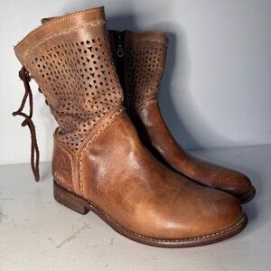 BED STU TAN RUSTIC TAUPE MASON CHESHIRE LEATHER BOOTS Laser Cut Outs